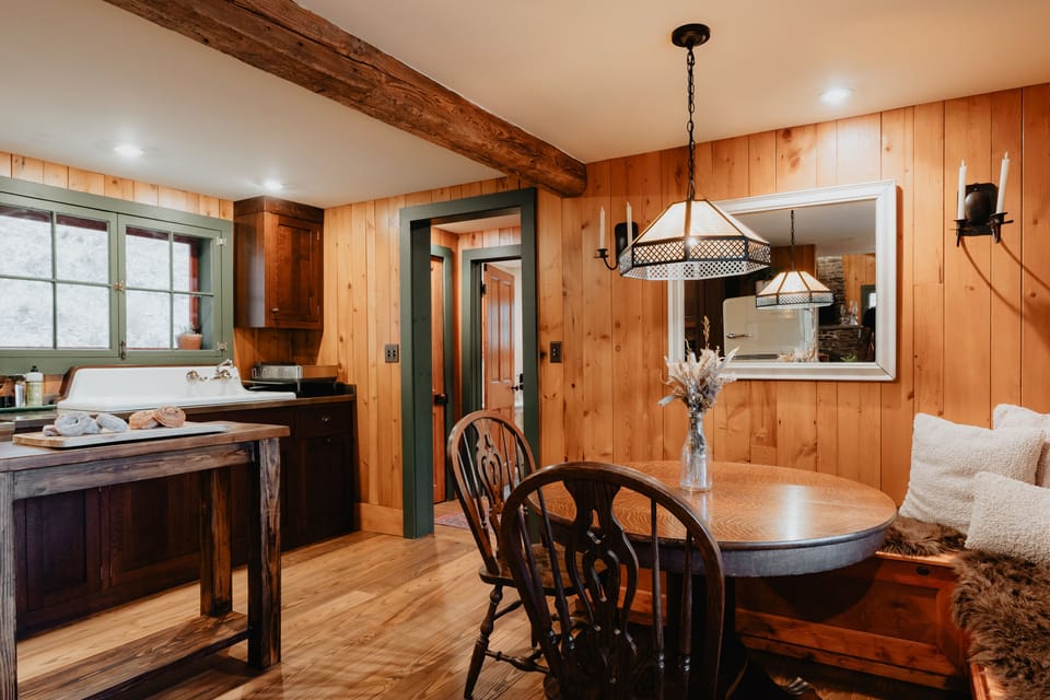 Kitchen nook
