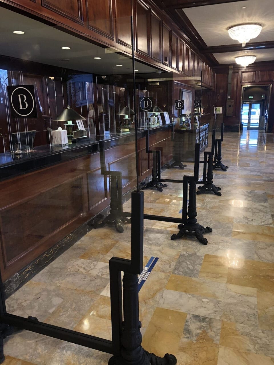 Move effortlessly through a welcoming, guest-ready reception area.