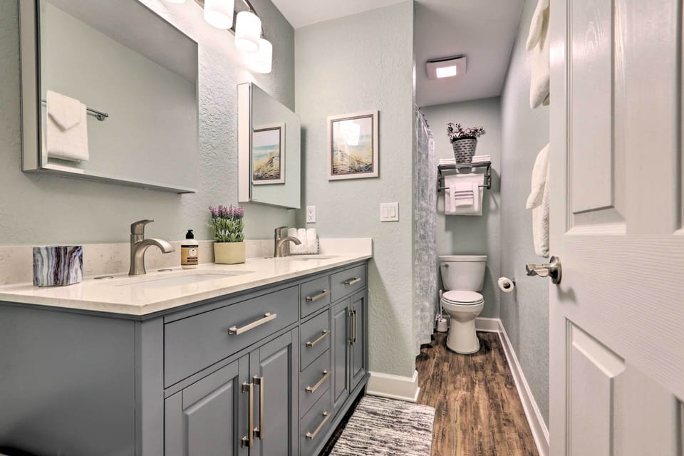 Full Bathroom