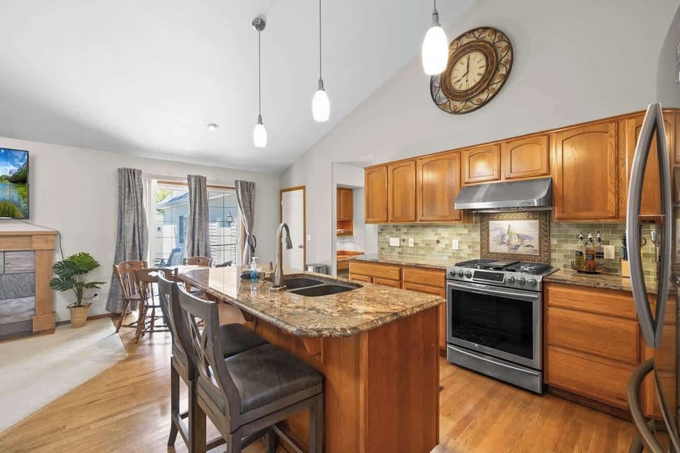 Enjoy preparing your favorite meals in this inviting, fully equipped kitchen.