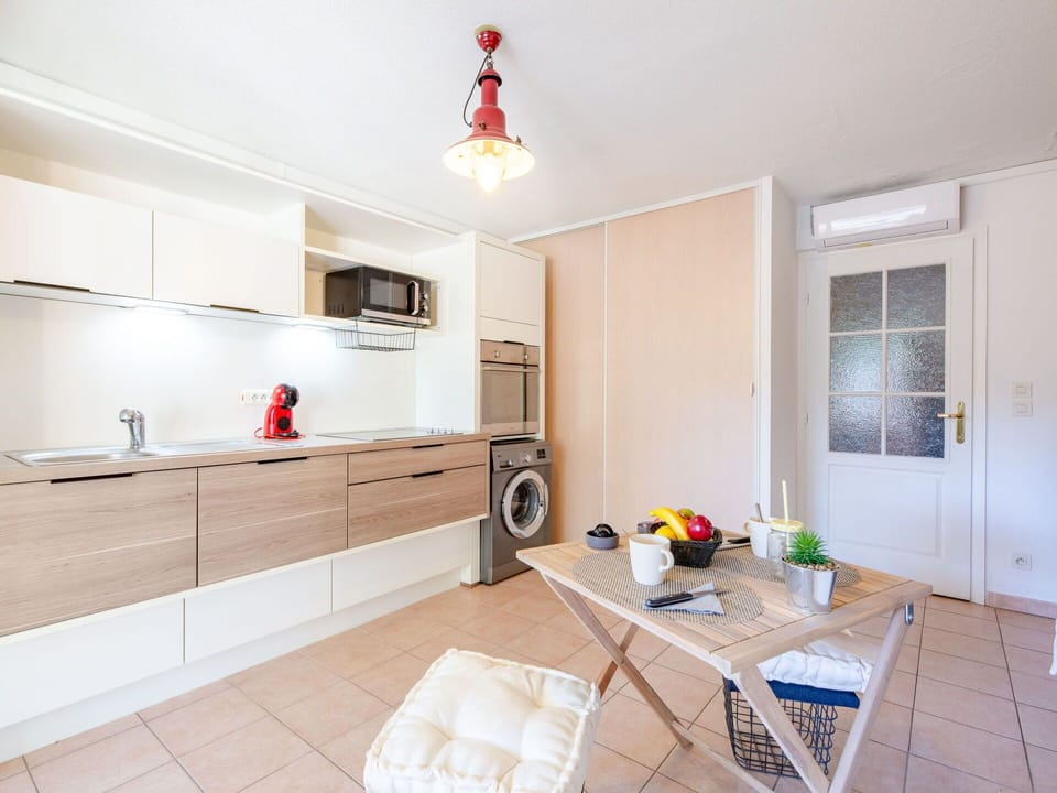 Cabinetry, Property, Countertop, Sink, Wood, Interior Design, Lighting, Flooring, Floor