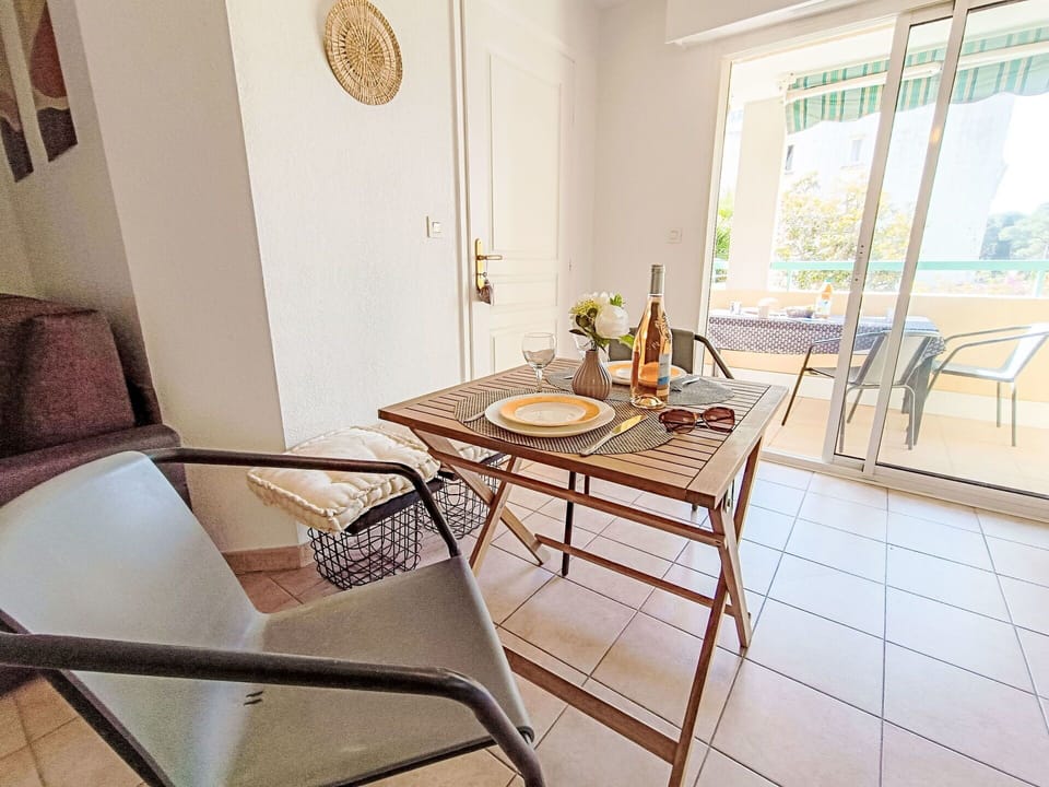 Furniture, Chair, Table, Outdoor Furniture, Flooring, Kitchen & Dining Room Table, Floor, Outdoor Table, Coffee Table, Balcony