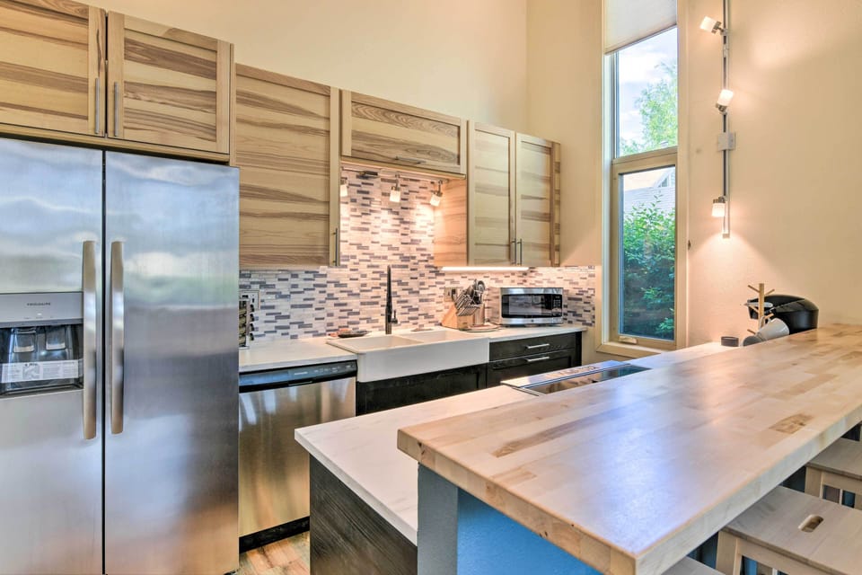 Kitchen | Dishwasher | Blender | Complimentary Spices