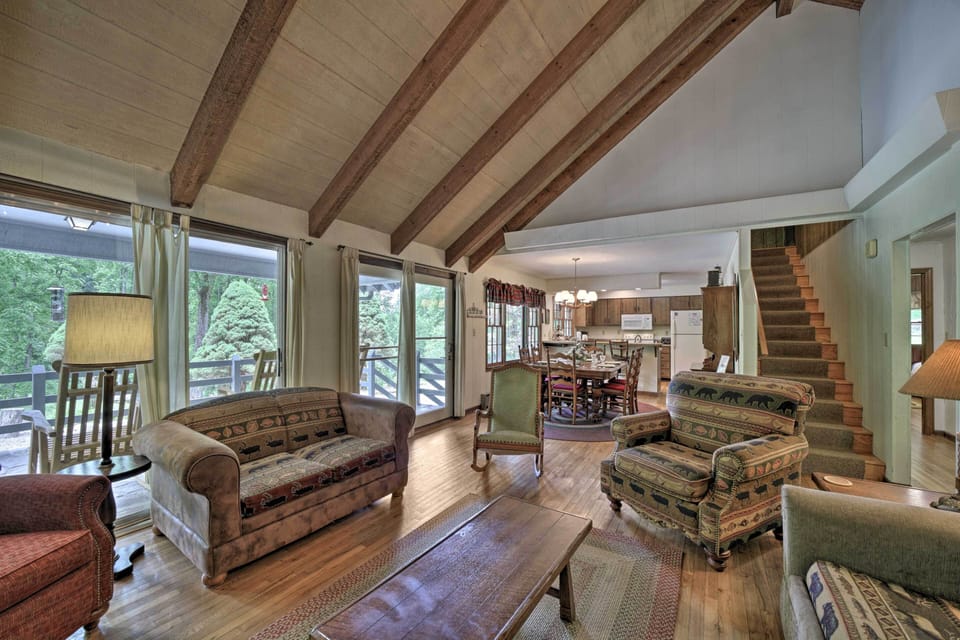 Living Room | Smart TV | DVD Player | Fireplace | Sleeper Sofa