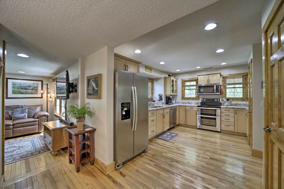 Kitchen | Drip Coffee Maker
