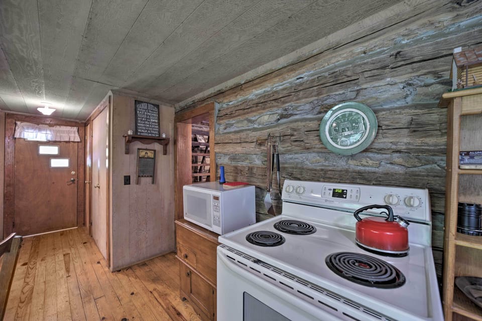 Kitchen | Cooking Basics | Spices | Trash Bags | Paper Towels