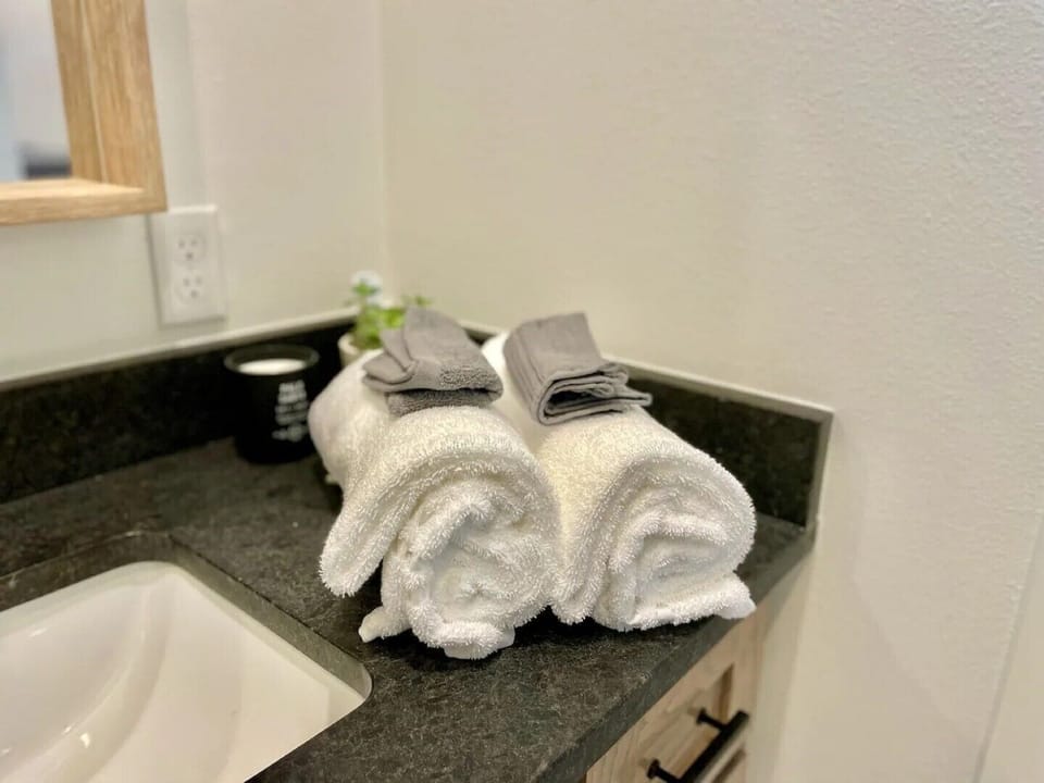 Bathroom amenities