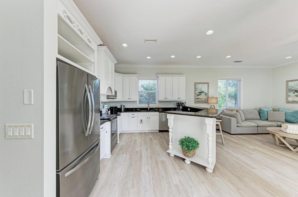 Flip Flop Inn Kitchen (1)