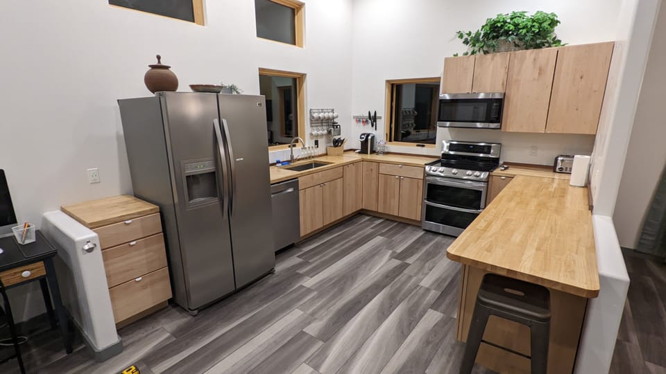 Sizable kitchen
