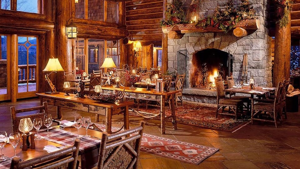 Kanu - One of the breathtaking restaurants in the property