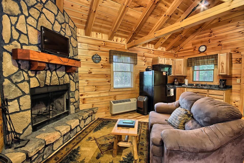 Closeup of Wood-Burning Fireplace and Sitting area, Destiny's Daydream