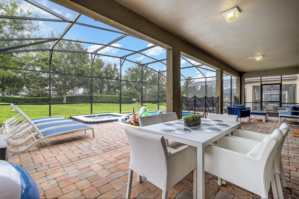 Private patio with ample seating