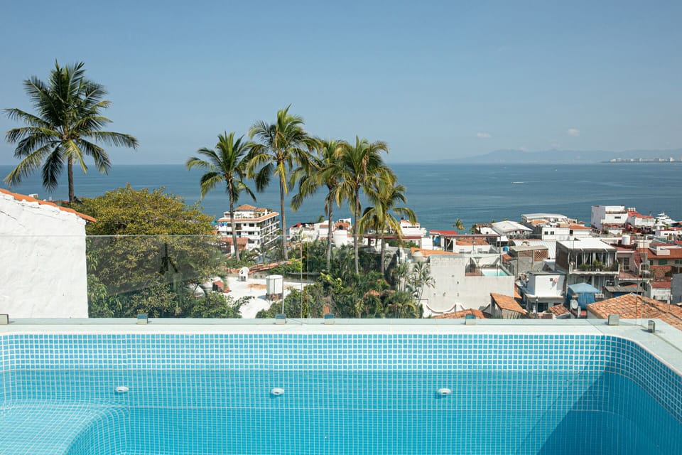 The dipping pool on the roof terrace is such a nice relaxing place