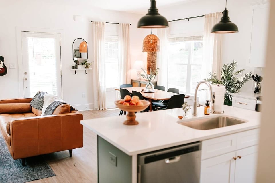 4 Bedrooms, 3 Bathrooms, Family Friendly with baby amenities,  Great Location, Luggage Drop Off, and Long Term Stays Welcome