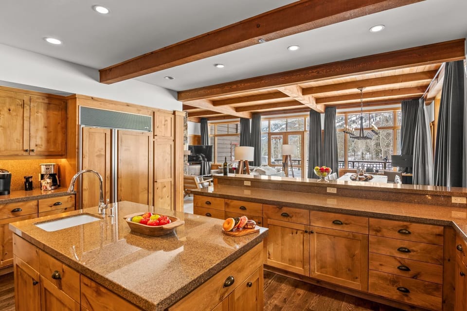 Fully Stocked Kitchen