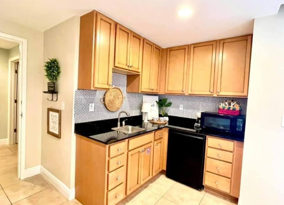 Kitchenette area between 2nd and 3rd bedroom.  