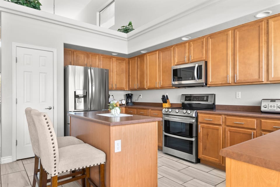 Fully stocked kitchen