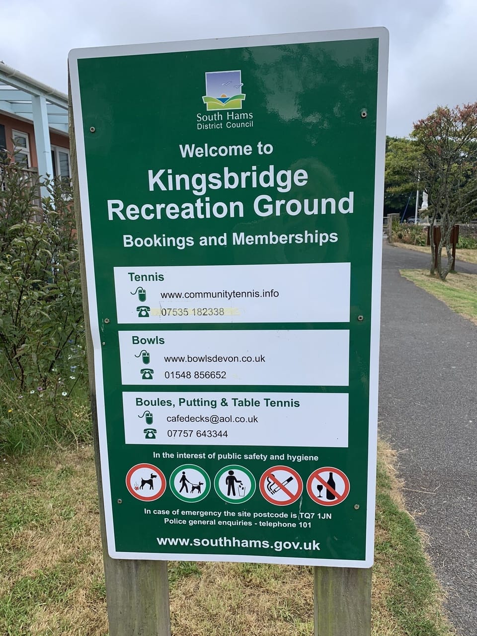 5 mins walk away. Tennis, boules area, ping pong table, and children’s play area