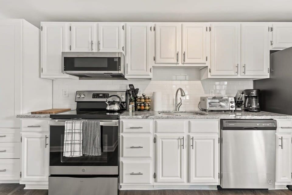 Fully equipped kitchen