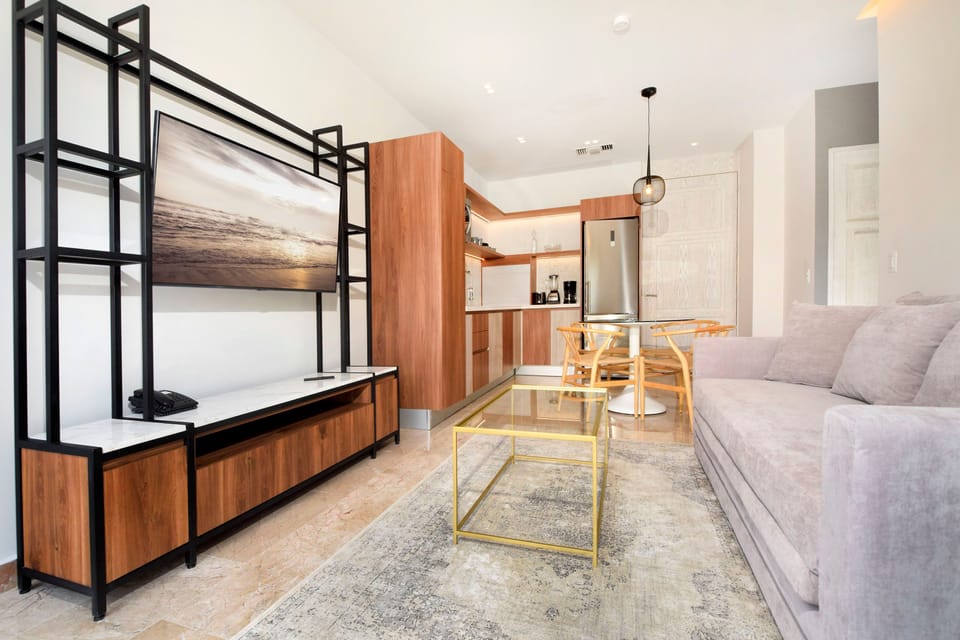 Living area with 50" TV