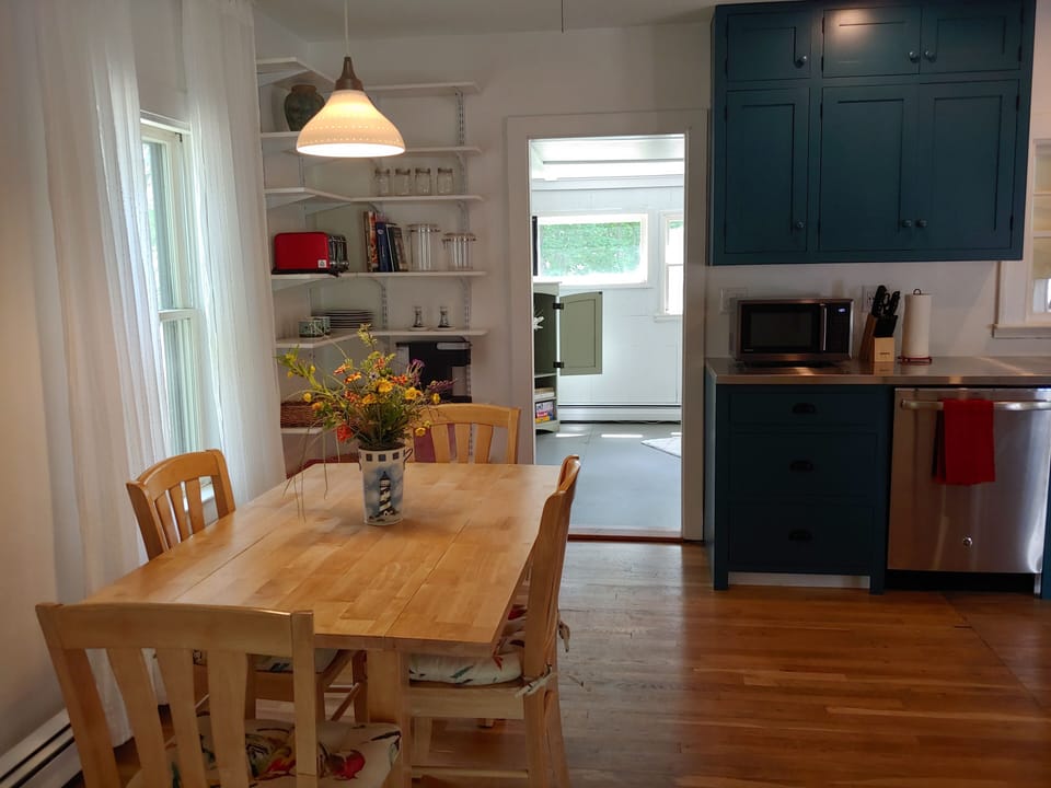 Open Dinning Room/Kitchen