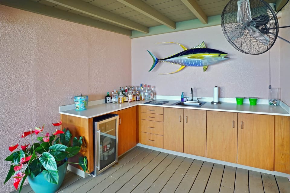 Outdoor Bar