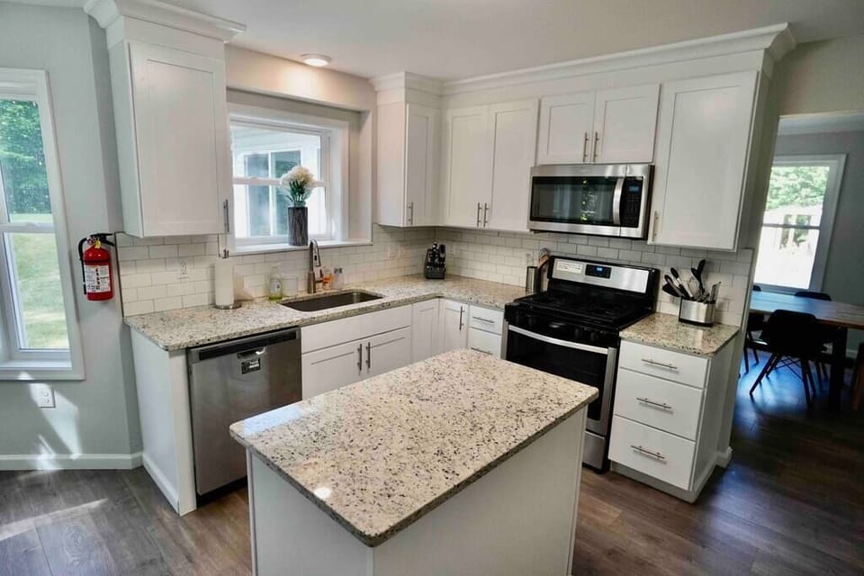 Kitchen (2)