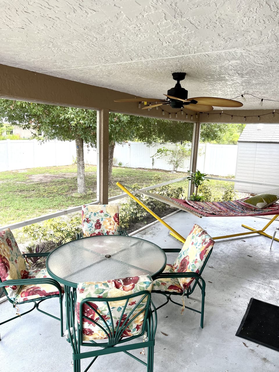 Outdoor dining
