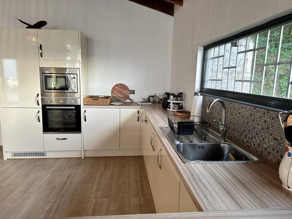 Large Kitchen with modern ammenities