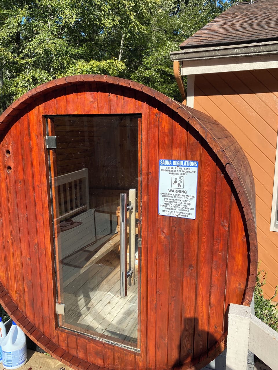 4ppl sauna available for extra fee and advanced reservation