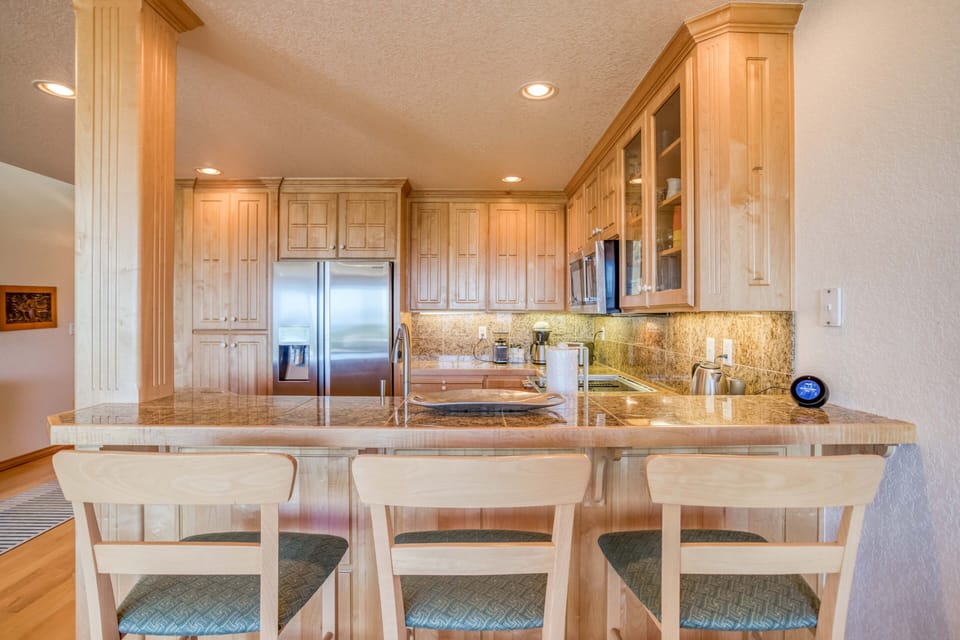 Kitchen area seating