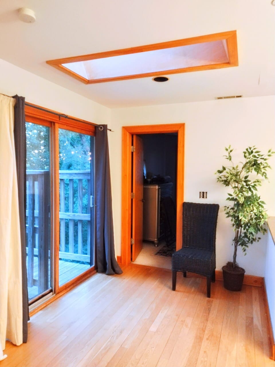 Upstairs landing view of right hand side/ 1st Master Suite, & also upper deck 