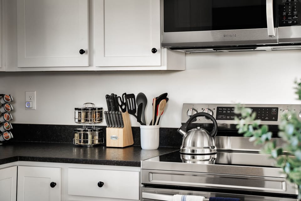 Well stocked kitchen 