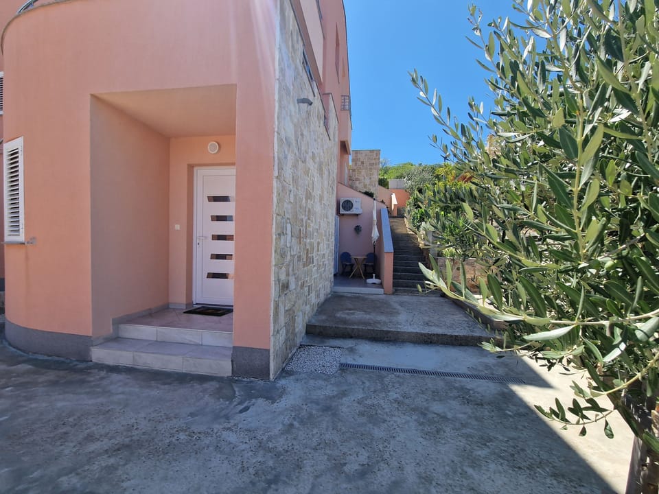 Terrace 1