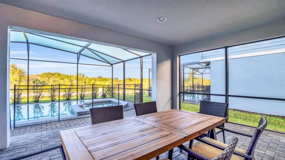 Sweet Home Vacation Home Rentals, Top Resorts Florida Windsor At Westside Resort