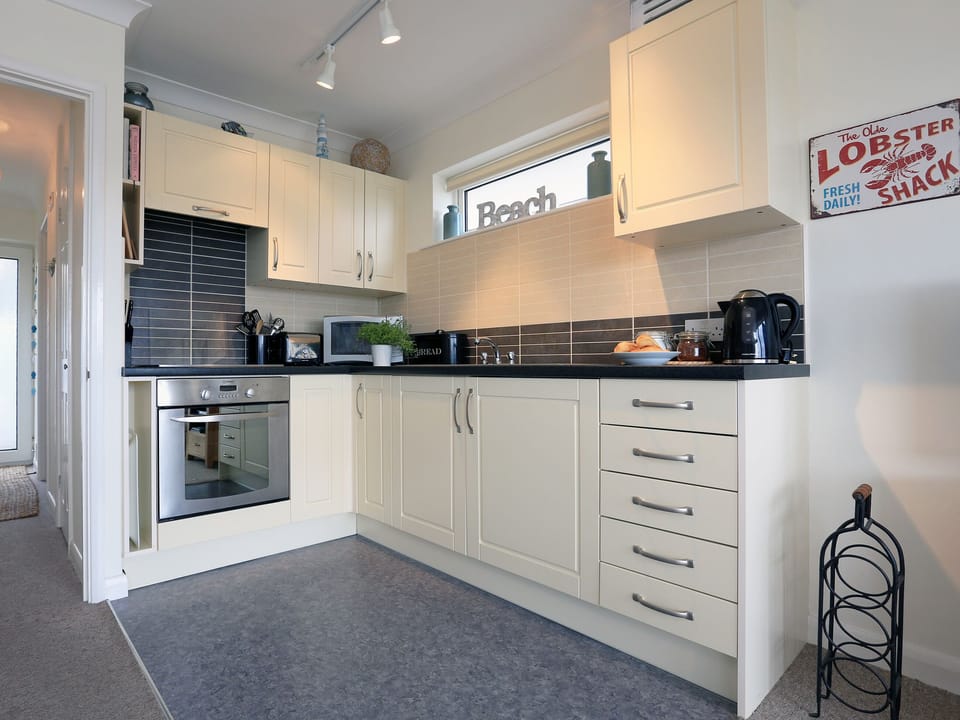 Well equipped kitchen | Dual View - Linden Court Apartments, Brixham