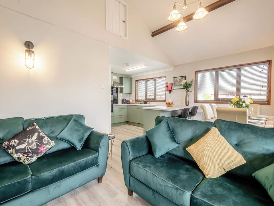Open plan living space | River Retreat - Norfolk Holiday Lodges, Brundall