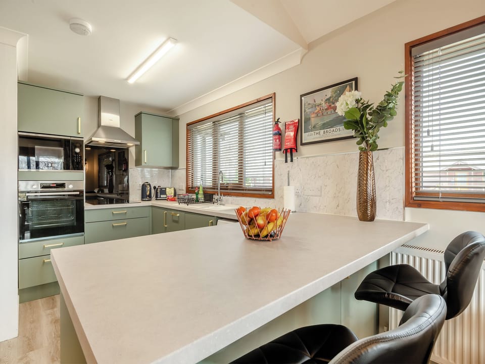 Kitchen area | River Retreat - Norfolk Holiday Lodges, Brundall