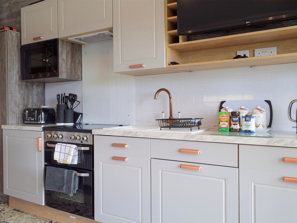Kitchen | Lake Vyrnwy Luxury Glamping Pod 2 - Lake Vyrnwy Luxury Glamping Pods, Llanwddyn, near Oswestry