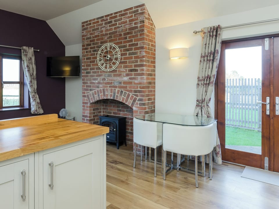 Open plan living space | Saddleback Cottage - Leacroft Cottages, Yoxall, near Lichfield