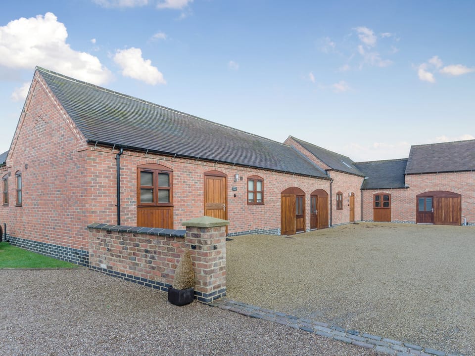Beautiful, single-storey cottage | Saddleback Cottage - Leacroft Cottages, Yoxall, near Lichfield