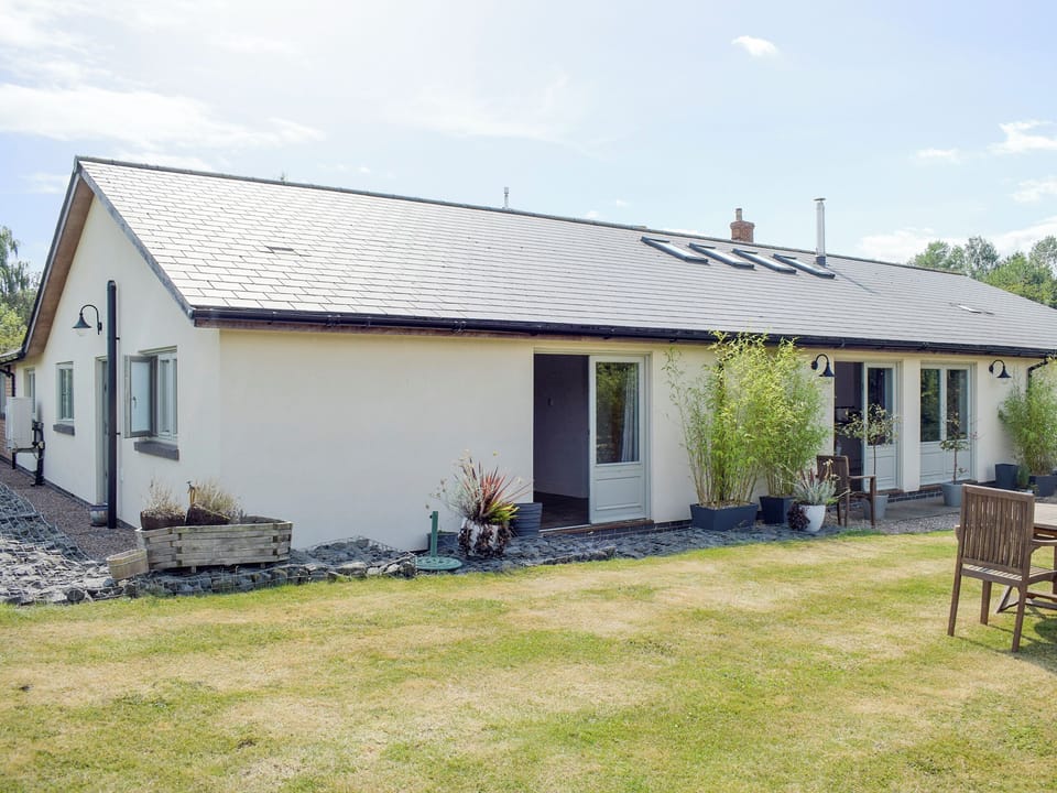 Delightful holiday home | Lovells Barn, Welland, near Malvern