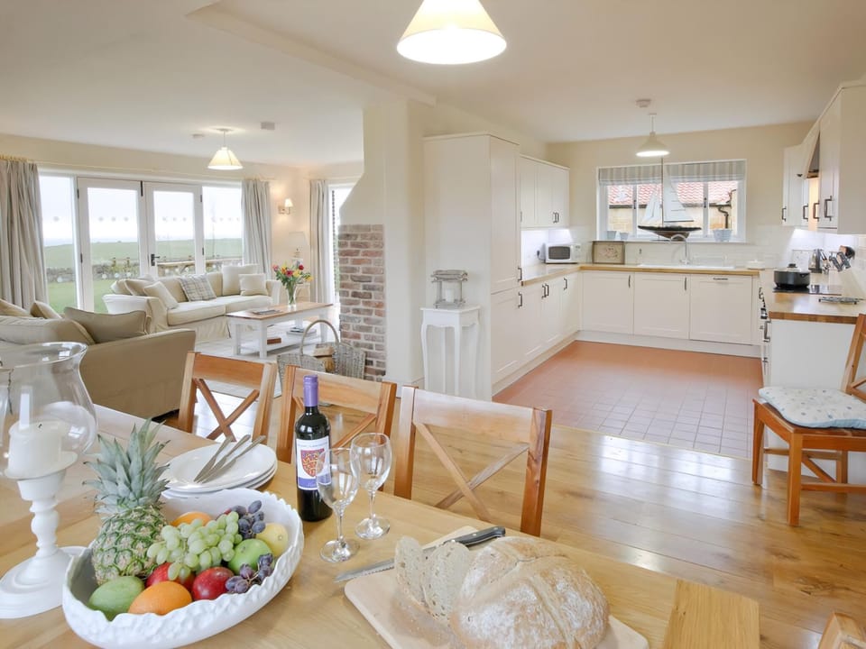 Open plan living/dining room/kitchen | Scalby Lodge - Scarborough Cottage, Scalby, Scarborough