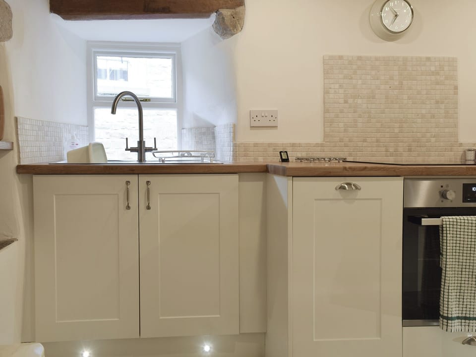 Fully appointed kitchen | Chamber End Fold, Grassington, near Skipton