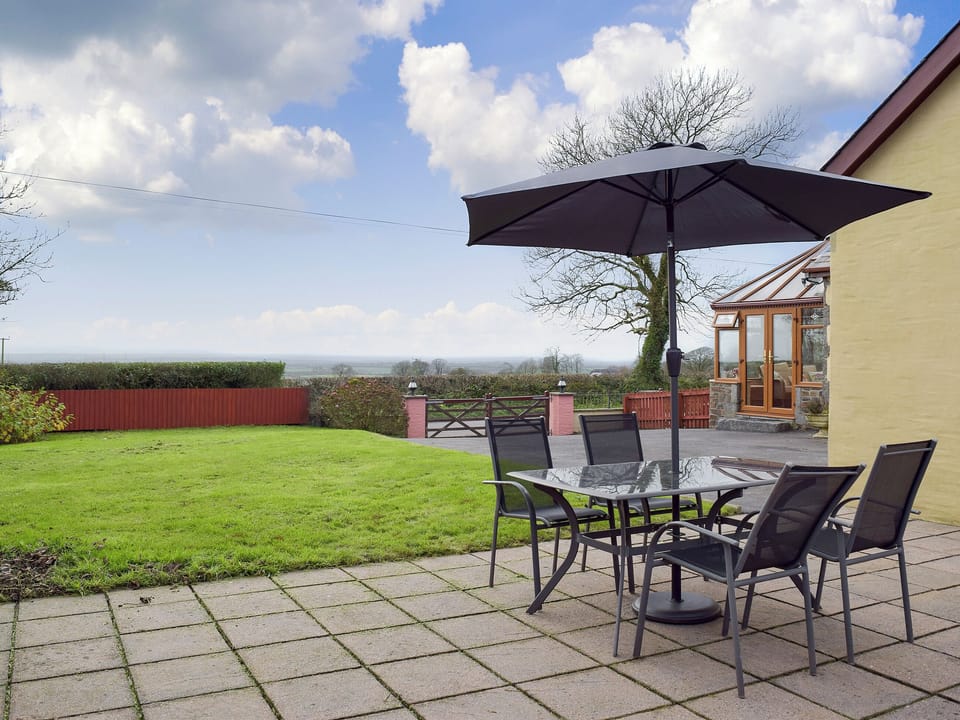 Patio area | Barns End Cottage - Croft Farm Cottages, Ludchurch, near Narberth