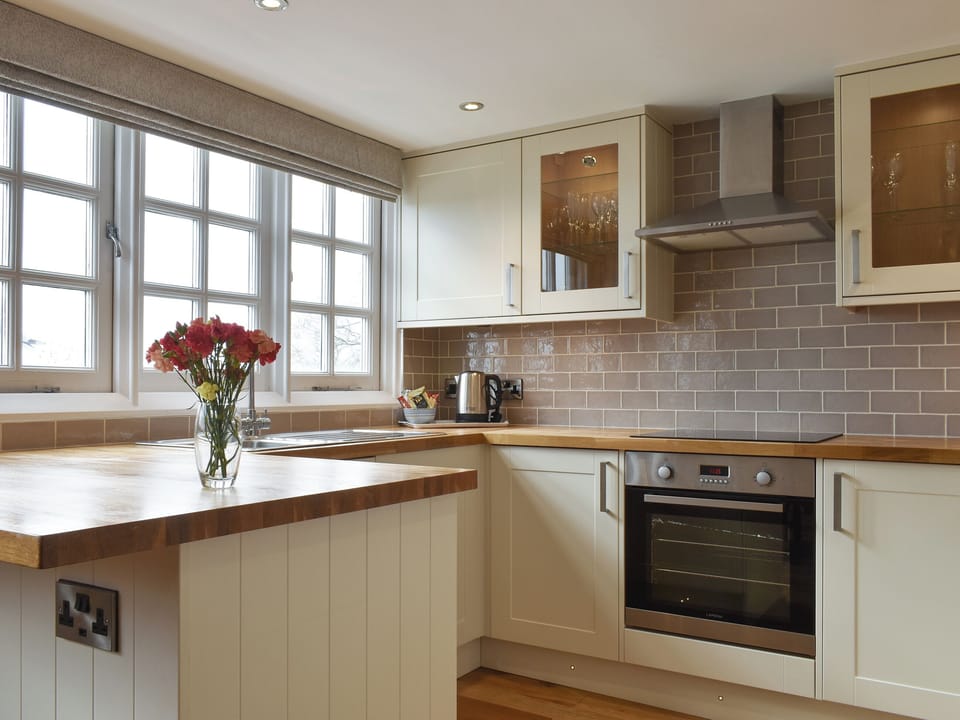 Kitchen | Buccaneer - Mariner&rsquo;s House - Buccaneer, Whitby