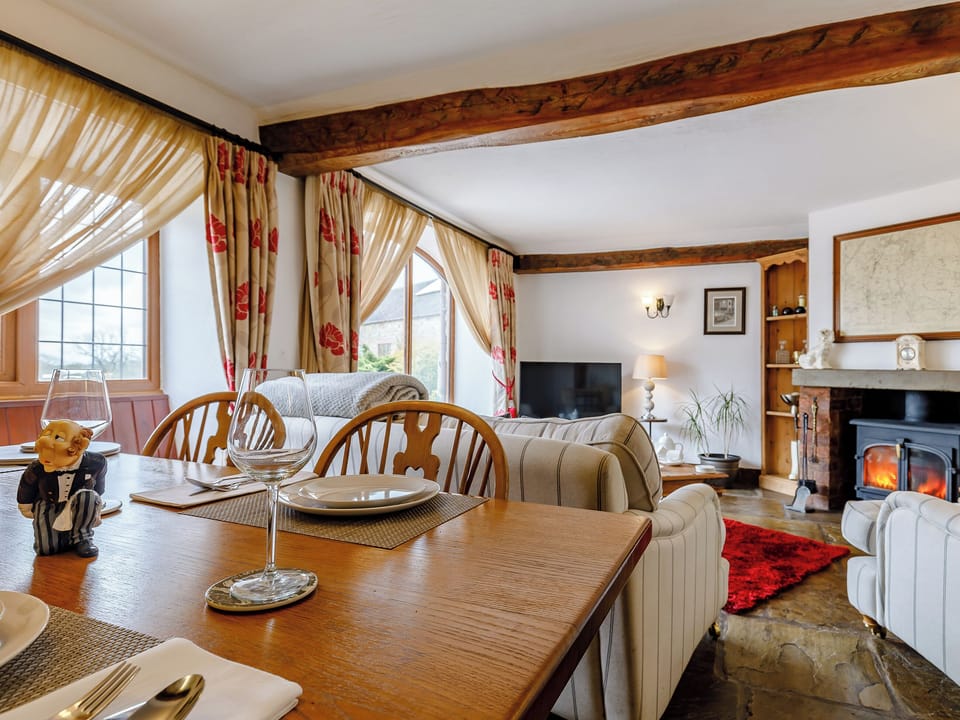 Open plan living space | Lakeside View - White Chimnies, Leek