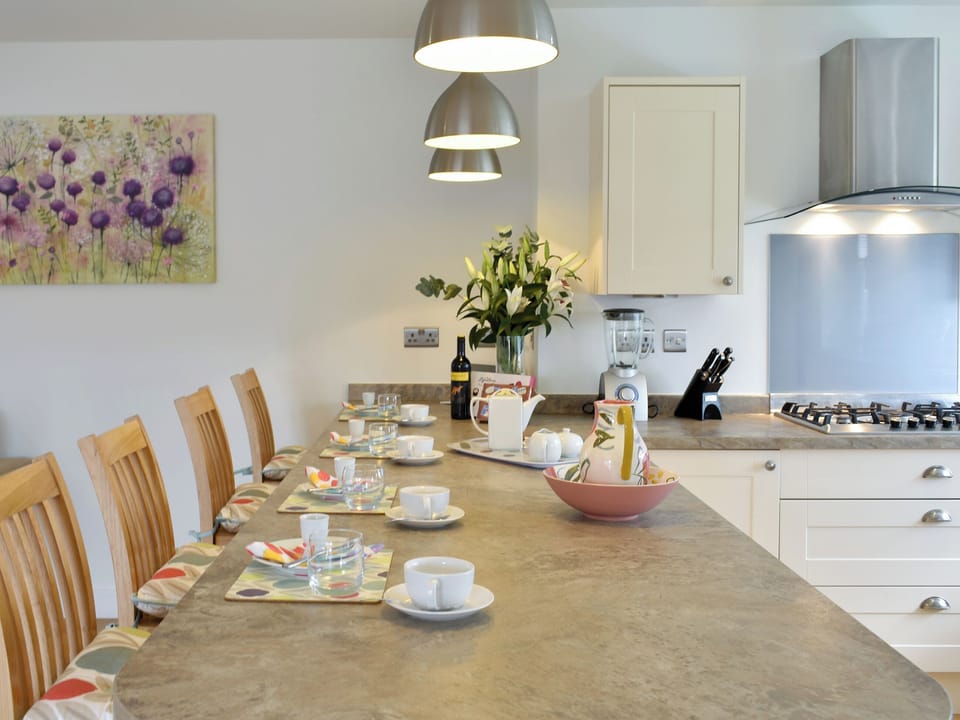 Kitchen | Groves Cottage - Devonia Holiday Homes, Newchurch, near Sandown
