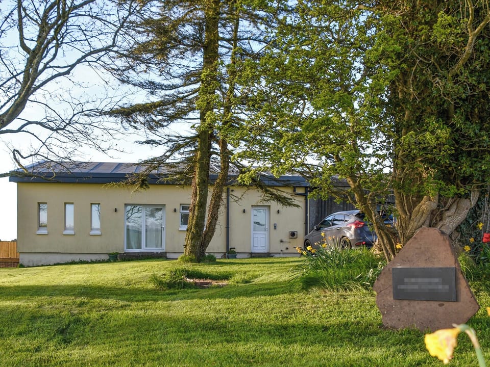 Exterior | Yonderton McGill Cottage - Yonderton Farm, Dalrymple, near Ayr