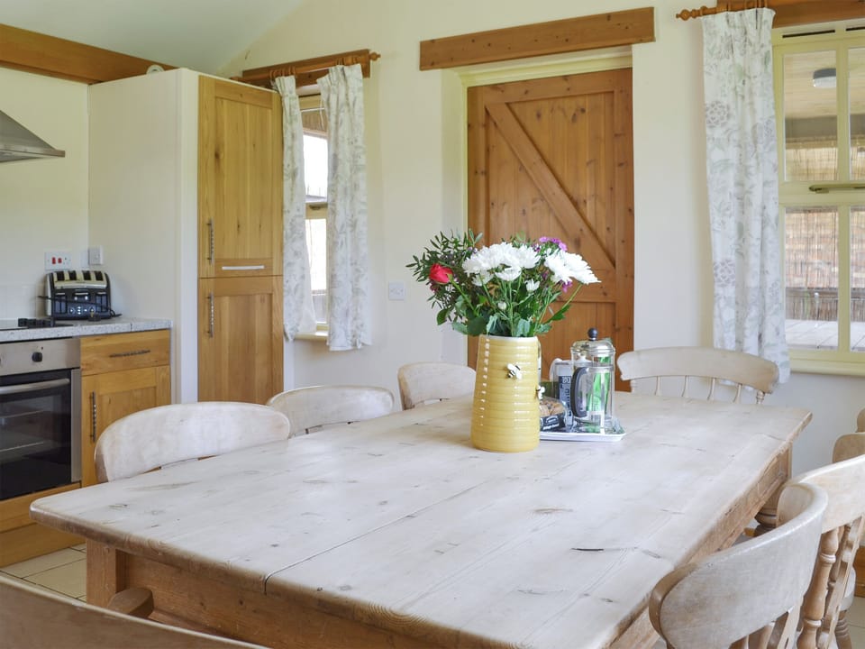 Spacious dining area | Four Bays - Struncheon Hill Farm, Brandesburton, near Bridlington